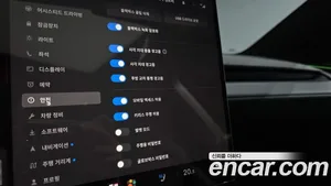 Tesla Model Y, 2026 — миниатюра 31