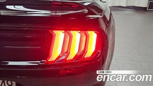 Ford Mustang, 2021 — миниатюра 8