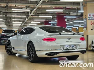 Bentley Continental, 2022 — миниатюра 5