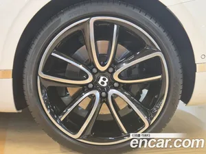 Bentley Continental, 2022 — миниатюра 19