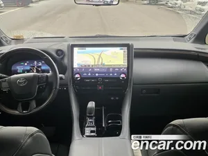 Toyota Alphard, 2025 — миниатюра 7