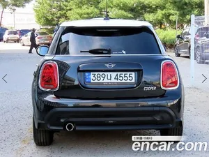 Mini Cooper, 2023 — миниатюра 4