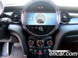 Mini Cooper, 2023 — миниатюра 13