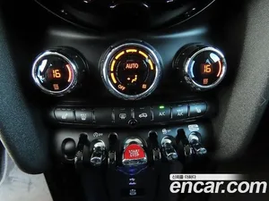 Mini Cooper, 2023 — миниатюра 14