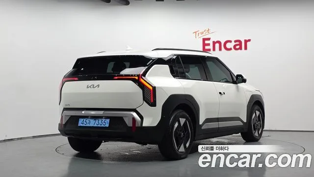 Kia EV3, 2025 — фото автомобиля из Кореи