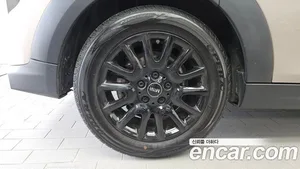 Mini Cooper, 2023 — миниатюра 5