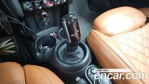 Mini Cooper, 2023 — миниатюра 12