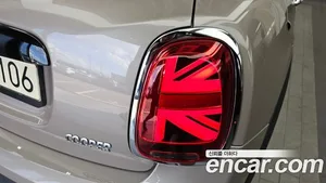 Mini Cooper, 2023 — миниатюра 9