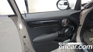 Mini Cooper, 2023 — миниатюра 14