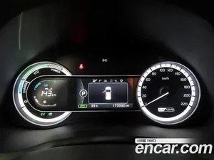 Kia Niro, 2017 — миниатюра 9