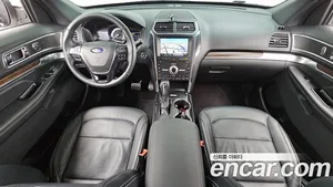 Ford Explorer, 2019 — миниатюра 10