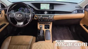 Lexus ES, 2018 — миниатюра 9