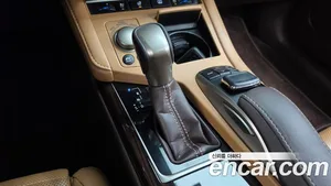 Lexus ES, 2018 — миниатюра 11