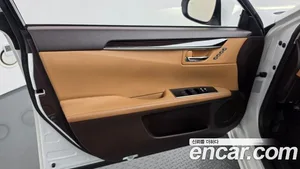 Lexus ES, 2018 — миниатюра 13