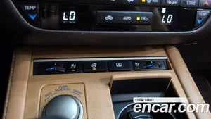 Lexus ES, 2018 — миниатюра 31