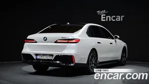 BMW 7-Series, 2023 — миниатюра 1