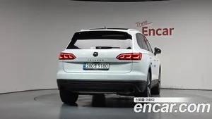 Volkswagen Touareg, 2023 — миниатюра 3