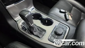 Jeep Cherokee, 2021 — миниатюра 11