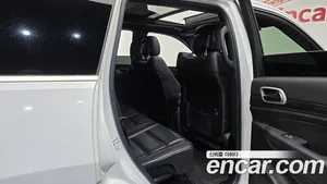 Jeep Cherokee, 2021 — миниатюра 16