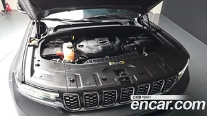 Jeep Cherokee, 2023 — миниатюра 6