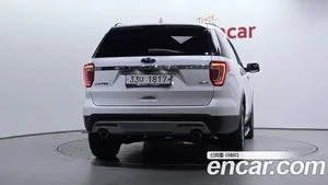 Ford Explorer, 2017 — миниатюра 4