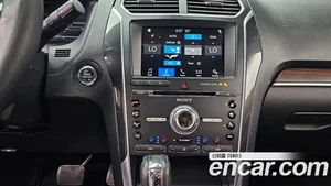 Ford Explorer, 2017 — миниатюра 15
