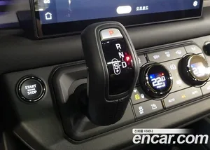Land Rover Defender, 2025 — миниатюра 7