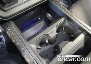 Land Rover Defender, 2025 — миниатюра 20