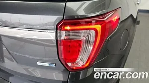 Ford Explorer, 2017 — миниатюра 9