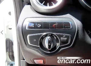 Mercedes-Benz C-Class, 2017 — миниатюра 12