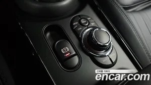 Mini Clubman, 2023 — миниатюра 25