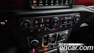 Jeep Gladiator, 2023 — миниатюра 24