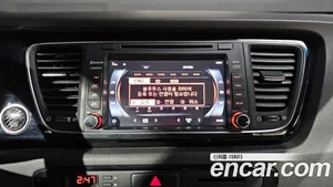 Kia Carnival, 2015 — миниатюра 20