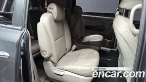 Kia Carnival, 2015 — миниатюра 30