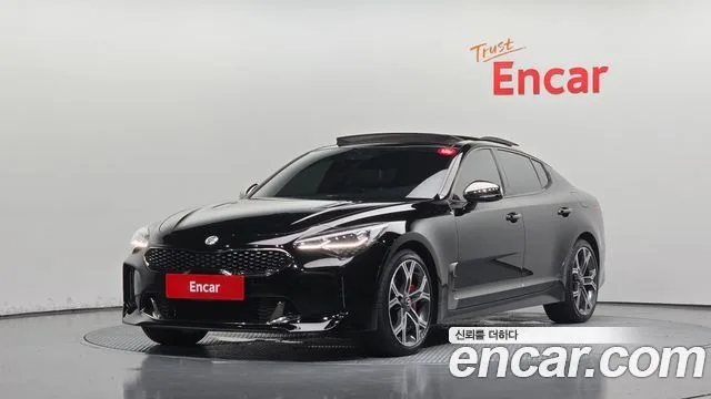 Kia Stinger, 2018 — фото автомобиля из Кореи