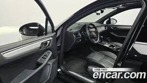 Porsche Macan, 2023 — миниатюра 13
