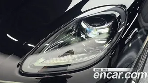 Porsche Macan, 2023 — миниатюра 8
