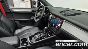 Porsche Macan, 2023 — миниатюра 28