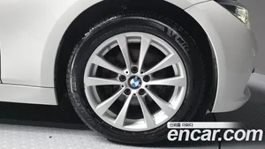 BMW 3-Series, 2017 — миниатюра 7