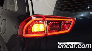 Kia Niro, 2017 — миниатюра 8