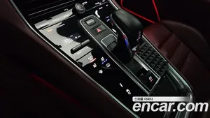 Porsche Panamera, 2018 — миниатюра 12