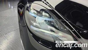 Porsche Panamera, 2018 — миниатюра 8