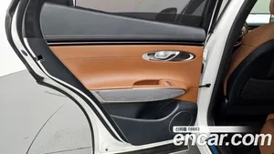Genesis GV70, 2024 — миниатюра 15