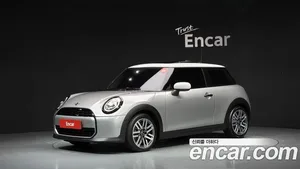 Mini Cooper, 2024 — миниатюра 1