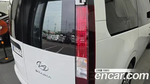 Hyundai Staria, 2023 — миниатюра 9