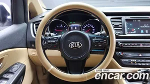 Kia Carnival, 2015 — миниатюра 12