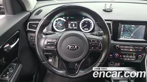 Kia Niro, 2017 — миниатюра 23