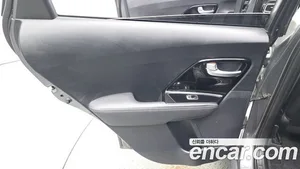 Kia Niro, 2017 — миниатюра 15