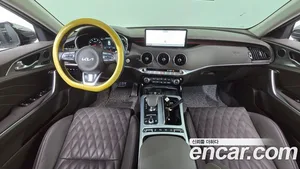 Kia Stinger, 2023 — миниатюра 10