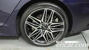 Kia Stinger, 2023 — миниатюра 7